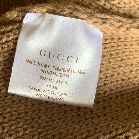 GUCCI Rear 100% Wool Sweater with wood LOGO GG on side.Hard to find. s M - Picture 10 of 16